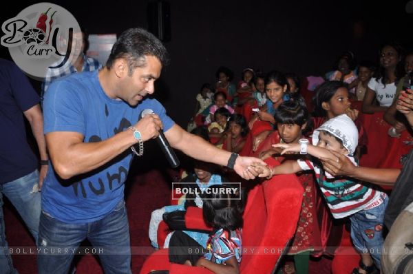 Salman Khan for upcoming film 'READY' exclusively for NGO Kids at Cinemax Versova (136673)