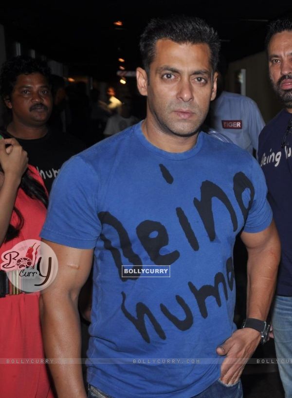 Salman Khan for upcoming film 'READY' exclusively for NGO Kids at Cinemax Versova (136681)