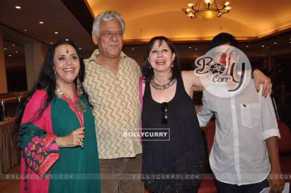Om Puri and Ila Arun at press meet of Film 'West is West'