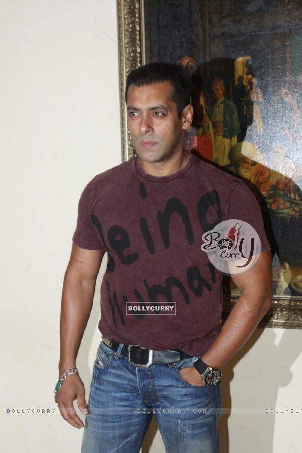 Salman Khan at IIFA PRESS meet to announce Chillar Party Film and Enviorment initiatives, Taj land's End