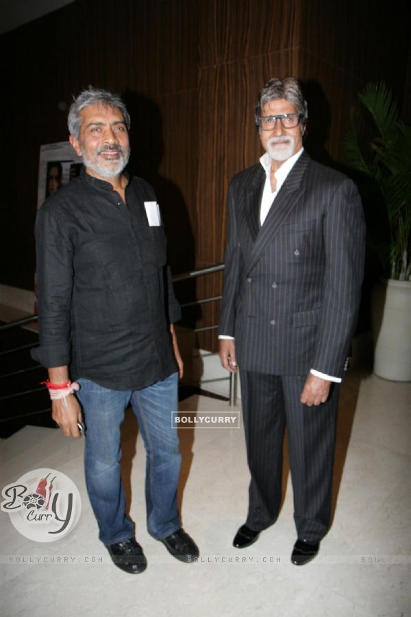 Amitabh Bachchan and Prakash Jha at film 'Aarakshan' first look launch at Hotel Novotel in Juhu, Mum (137532)