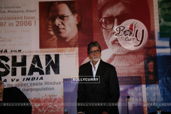 Amitabh Bachchan at film 'Aarakshan' first look launch at Hotel Novotel in Juhu, Mumbai (137534)
