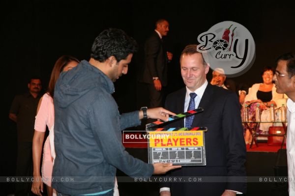 New Zealand Prime Minister John Key visited the sets of Bollywood film Players in Film City, Mumbai and met Abhishek Bachchan and Bipasha Basu (139653)