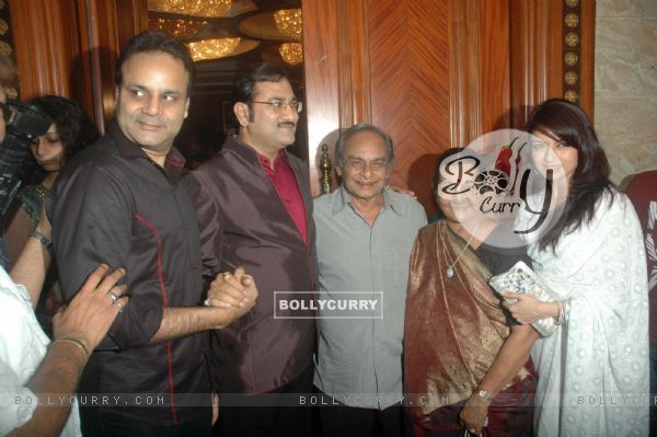 Bhagyashree at Sudesh Bhosle's birthday bash