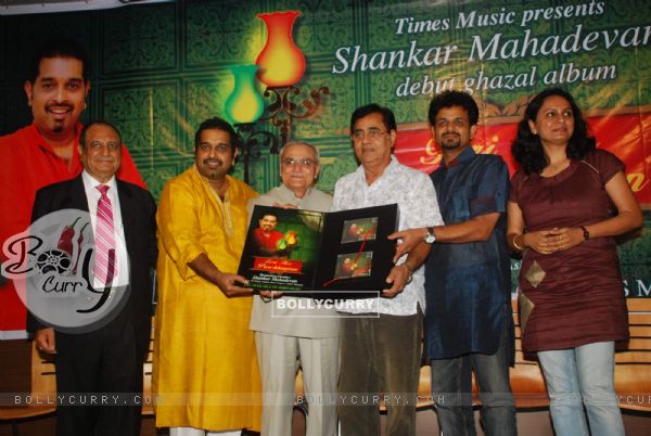 Jagjit Singh at Teri Hee Parachhayian, Ghazal Album by Shankar Mahadevan at Times Tower