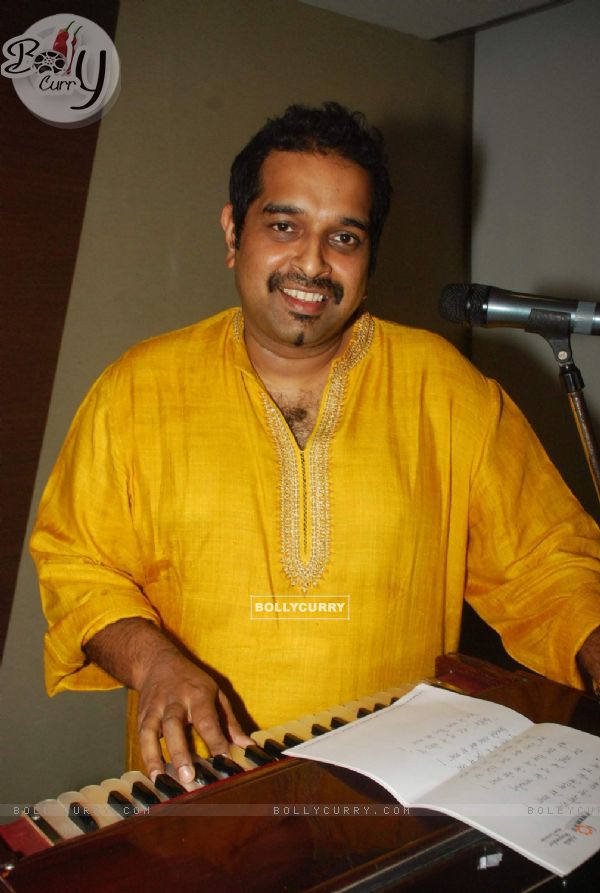 Teri Hee Parachhayian, Ghazal Album by Shankar Mahadevan at Times Tower
