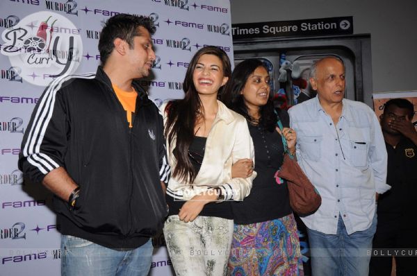 Murder 2 press meet with Jacqueline and Mahesh Bhatt at Fame (146547)