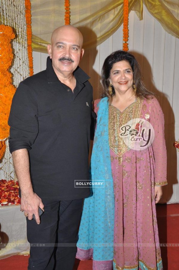 Rakesh Roshan with wife at wedding reception party of Dr.Abhishek and Dr.Shefali Khar