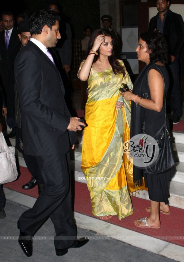 Aishwarya and Abhishek Bachchan at the award ceremony of 'Knight of the Order of Arts and Letters