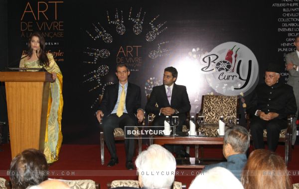 Aishwarya, Abhishek, Farooq Abdullah and Jme Bonnafont at award ceremony of Knight of Order Of Arts