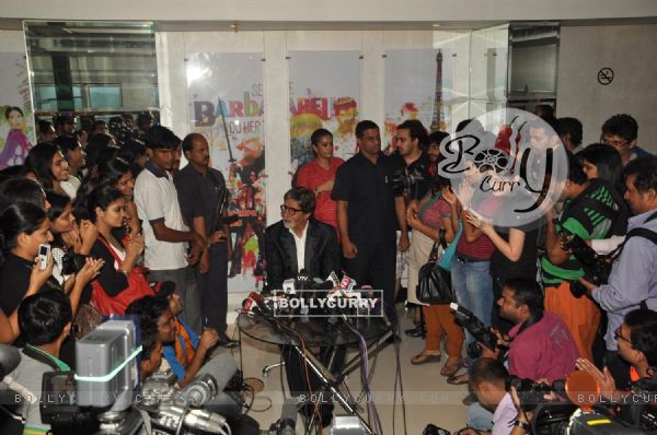 Amitabh visits the sets of reality show X Factor India to promote his film Aarakshan at Filmcity, Mumbai (147185)