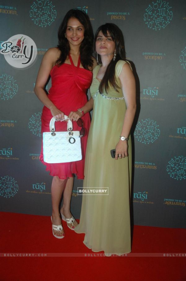 Eesha Kopikar at the launch of Rasi - The Spa & Saloon in Mumbai