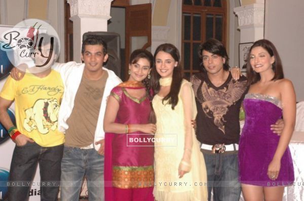 Star cast at the launch of MJHT