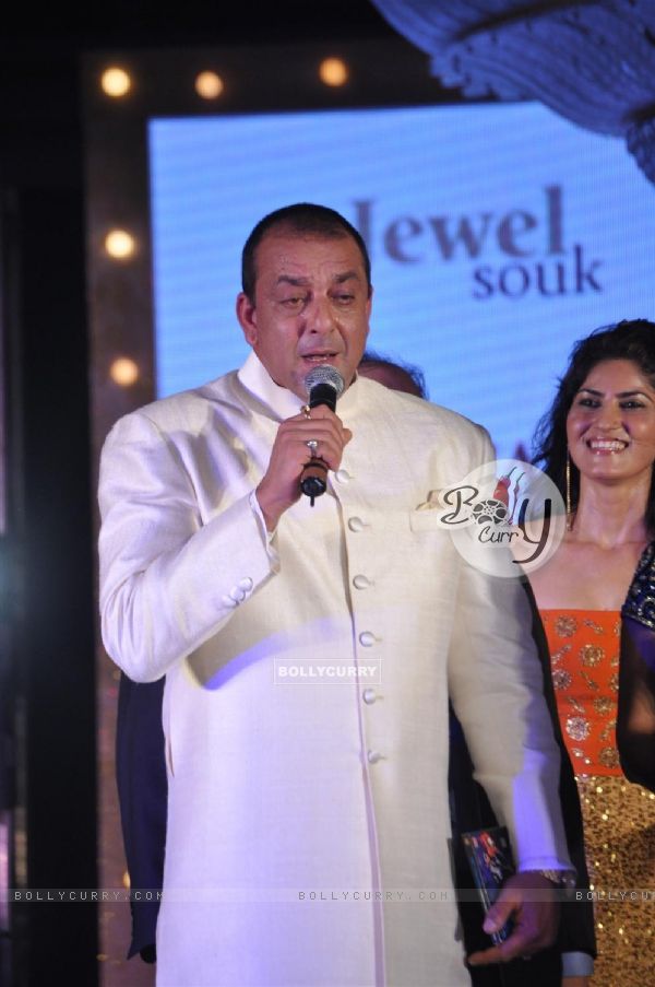 Sanjay Dutt, Bipasha Basu, Neha, Riya and Raima Sen grace the Gitanjali Bollywood Ticket nite at The Leela