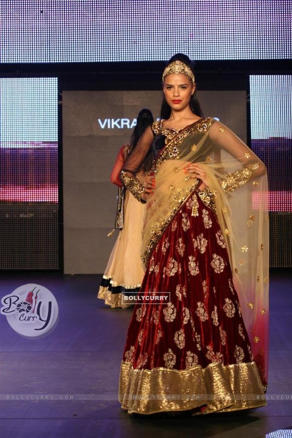 Dia Mirza walks the ramp for designer Vikram Phadnis at the Blenders Pride Fashion Tour 2011 finale