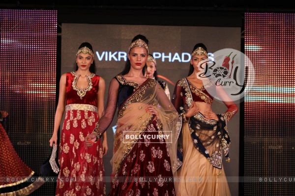 Dia Mirza walks the ramp for designer Vikram Phadnis at the Blenders Pride Fashion Tour 2011 finale