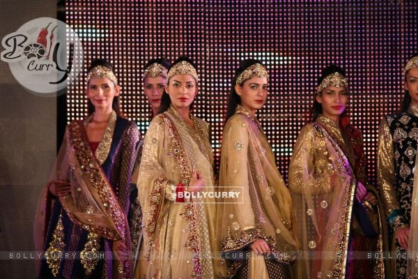 Dia Mirza walks the ramp for designer Vikram Phadnis at the Blenders Pride Fashion Tour 2011 finale
