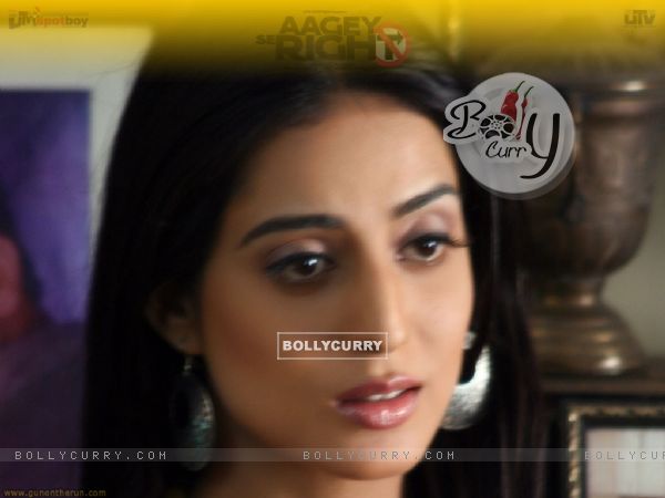 Mahie Gill looking sad in Aage Se right