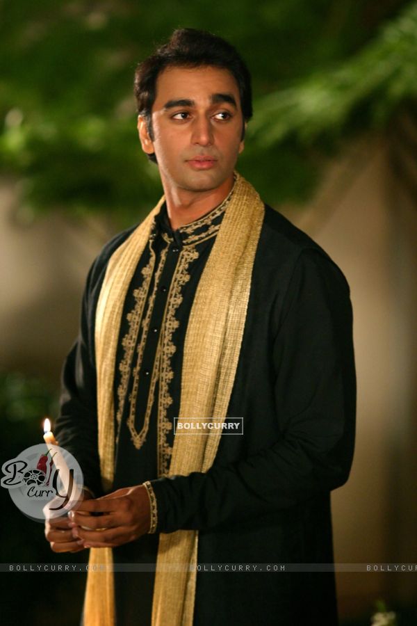 Anubhav Anand looking smart in black kurta (15501)