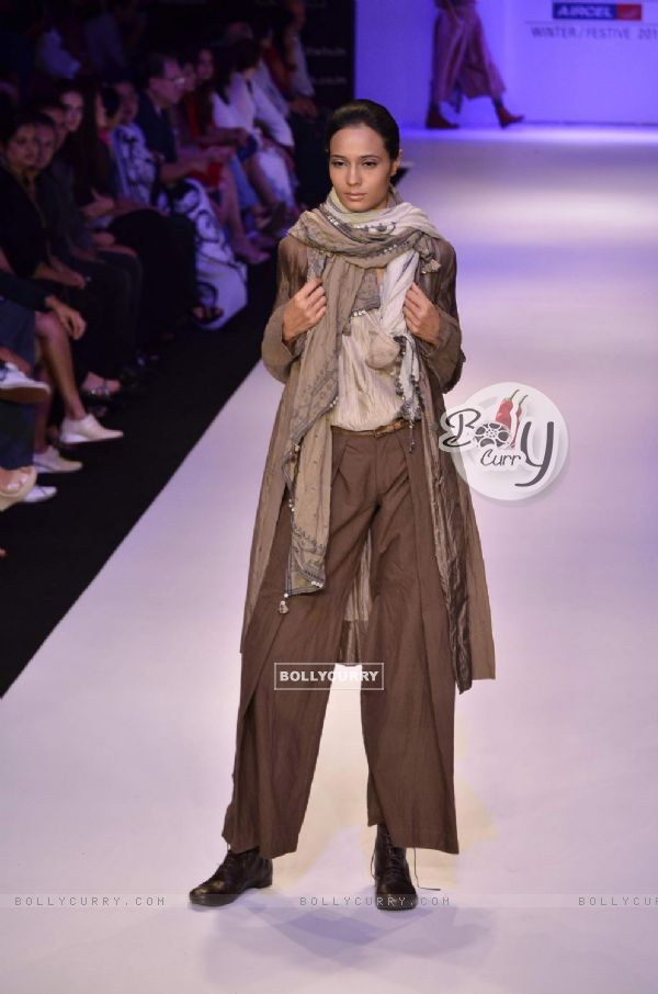 Model displays designer Kallol Datta's creation during the Lakme Fashion Week Day 5 in Mumbai. .