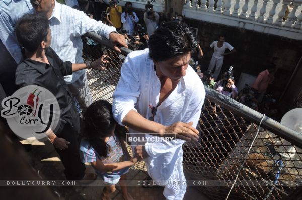 Shah Rukh Khan celebrates Eid