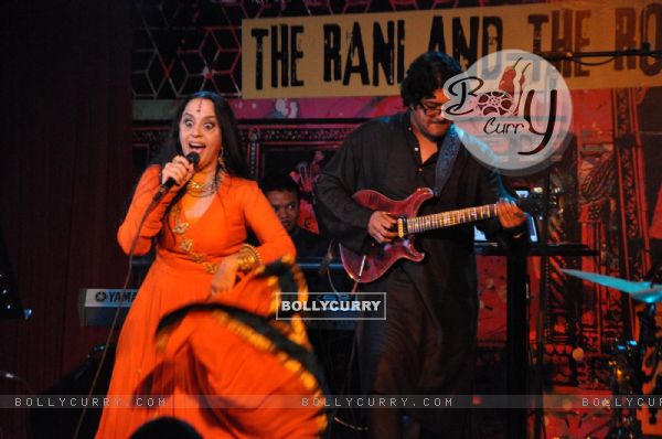 Ila Arun with Dhruv Ghanekar live performence for Rajsthani 'The Rani and The Rowady Rajas' at Blue Frog