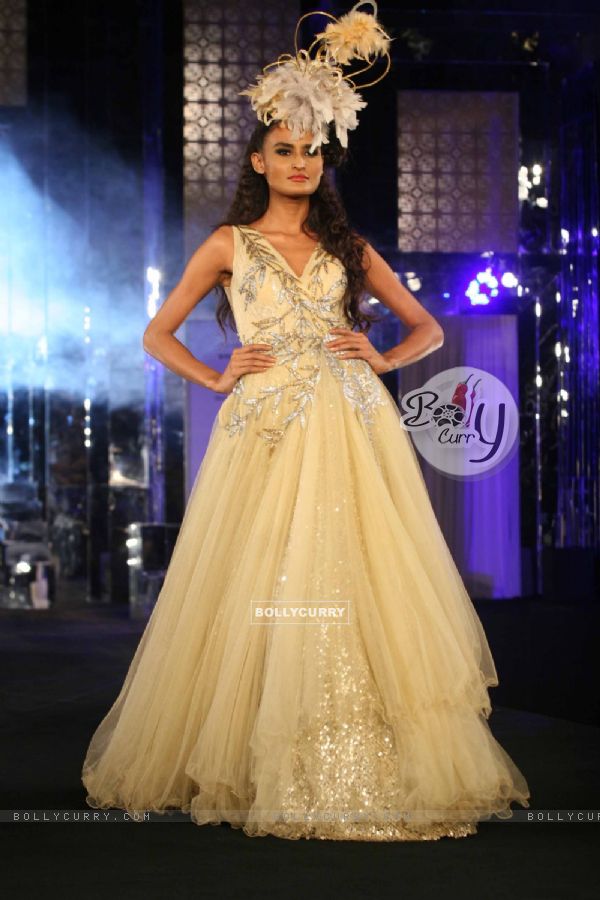 Model walks the ramp for Anjalee and Arjun Kapoor at Aamby Valley City India Bridal Week 2011 Day 1