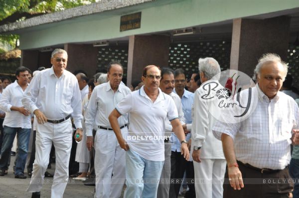 Celebs at Producer Surinder Kapoor funeral at Vile Parle in Mumbai