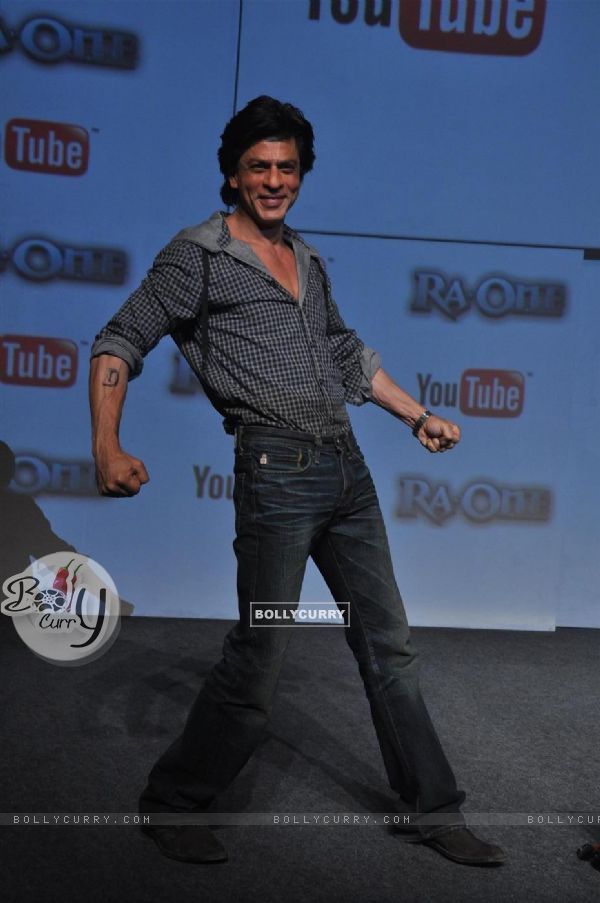 Shah Rukh Khan launched custom built movie channel on YouTube for his upcoming film 'Ra.One' (161043)