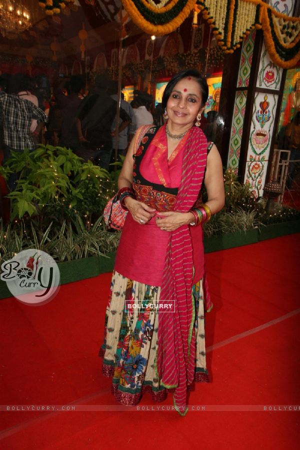 Celebs at Sarbojanin Durga Puja Pandal in Mumbai