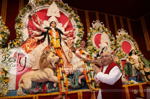 Celebs at Sarbojanin Durga Puja Pandal in Mumbai