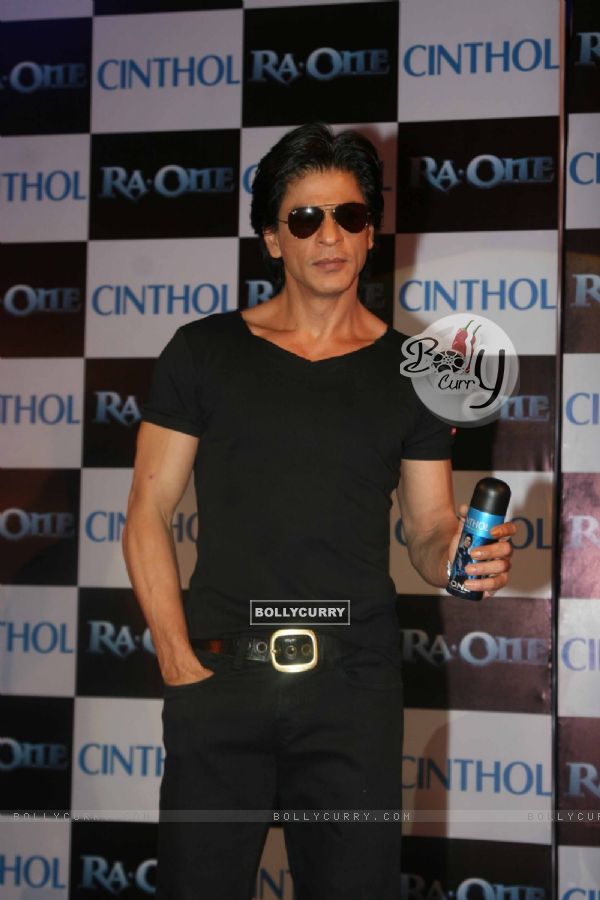 Shah Rukh Khan unveils Cinthol- Ra.one Deo