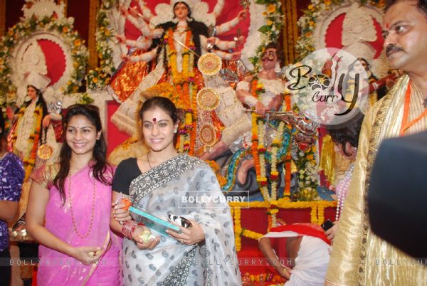 Kajol Devgn with Tanisha at Sarbojanin Durga Puja in North Bombay