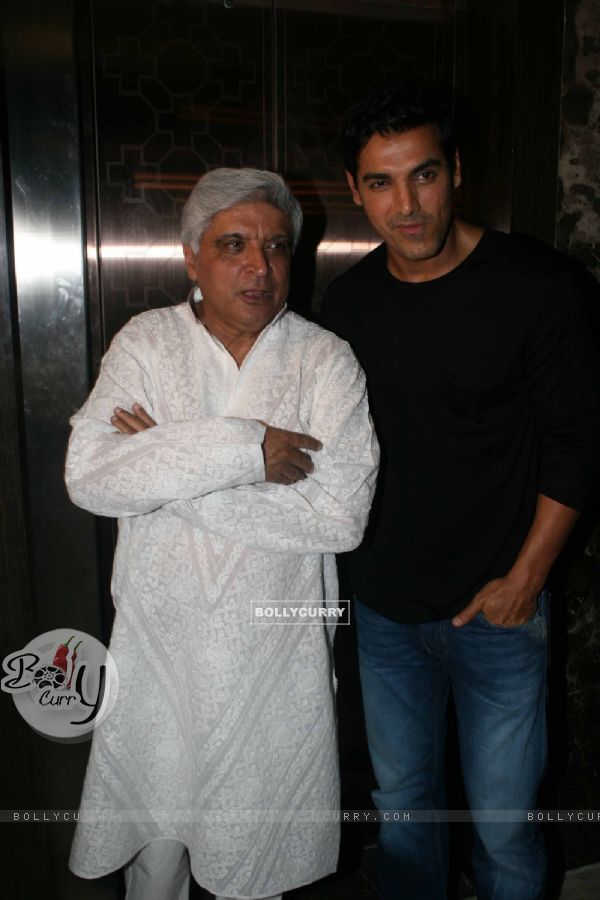 John Abraham and Javed Akhtar at Success party of 'Force' movie (162916)