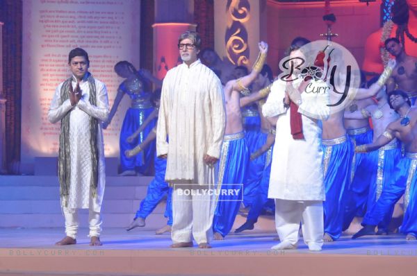 Amitabh Bachchan, Aadesh Shrivastava performs during the launch of album 'Shri Hanuman Chalisa'