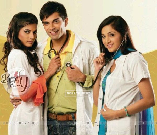Karan Singh Grover, Shilpa Anand and Sunaina Gulia in tv show Dill Mill Gayye