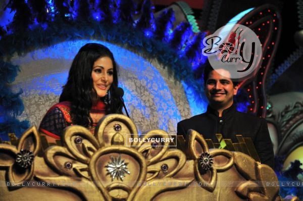 Karan and Hina at award function