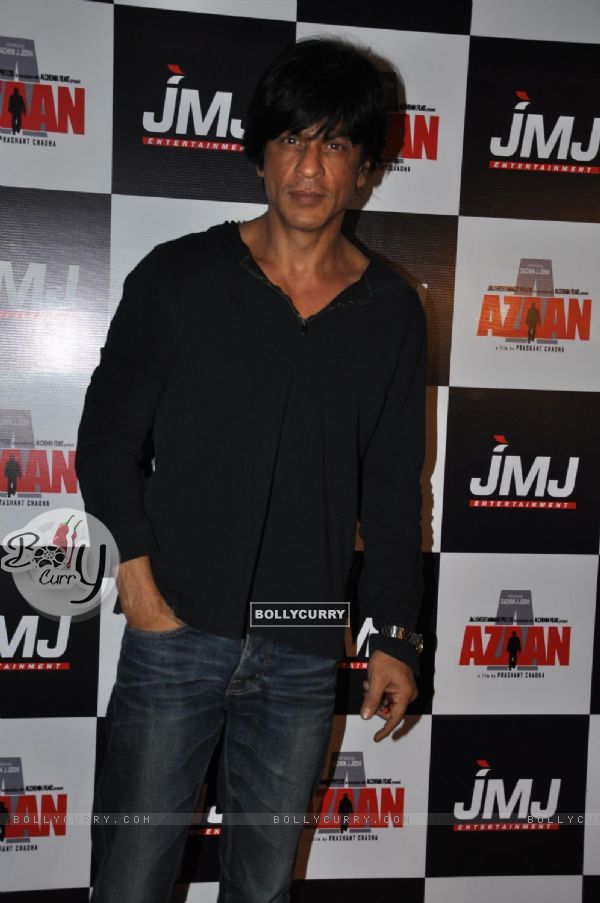Shah Rukh Khan at Premiere of film 'Aazaan' at PVR Cinemas in Juhu, Mumbai (164064)