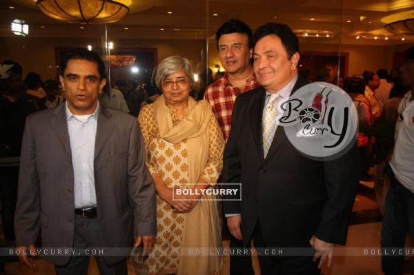 Rishi Kapoor, Anu Malik at Firoz Nadiadwala organised event to support Anhad NGO at JW Marriott