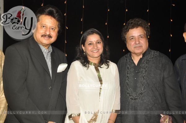 Ghazal singer Ashok Khoslas new album 'Ishq ke Aage' released by singer Pankaj Udhas