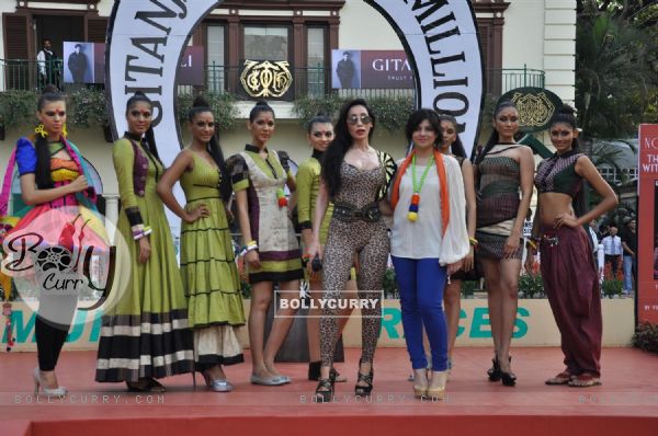 Models at Gitanjali Juvenile Million Race at Mahalaxmi Race Course in Mumbai