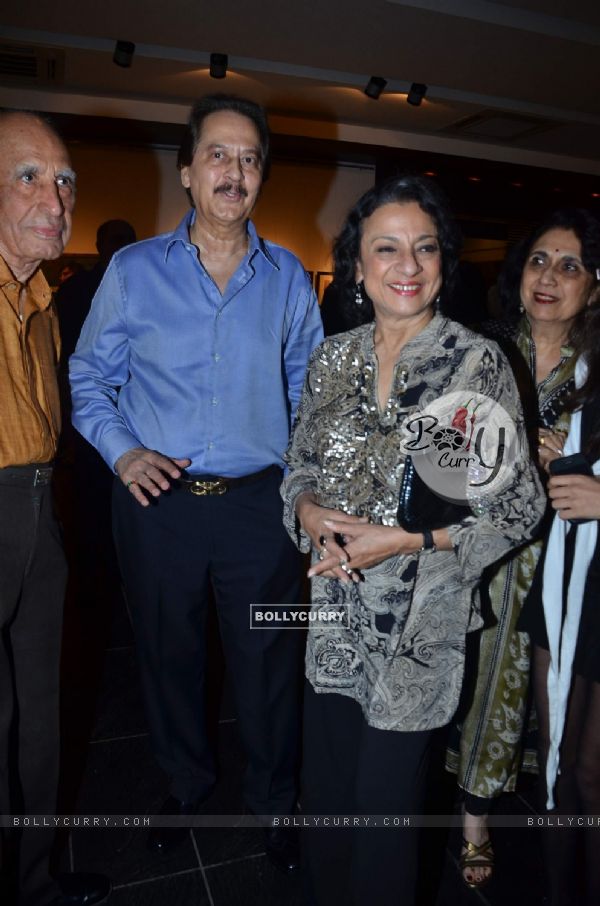 Tanuja Samarth attending Jaideep Mehrotra's art event at Tao Art Gallery, Worli