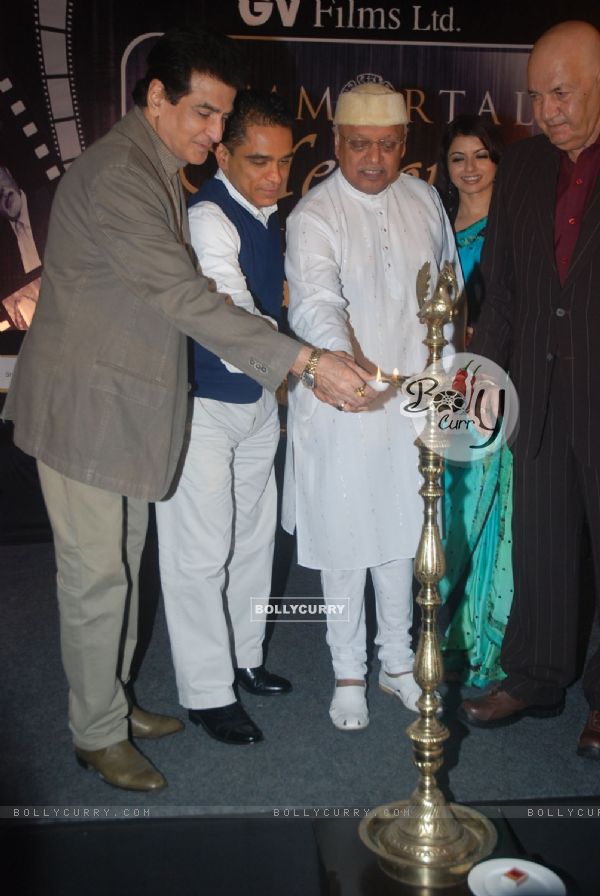 Jeetendra, Bhagyashree, Prem Chopra honoured at Immortal event at the JW Marriott