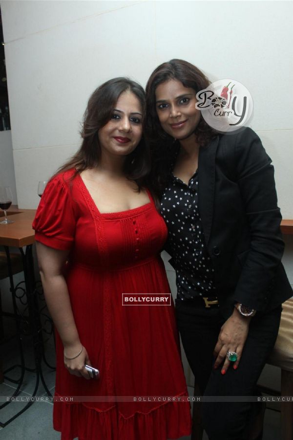 Neelam Singh grace Sudhanshu Pandey and Mona Wedding Anniversary bash at Bistro Grill in Mumbai