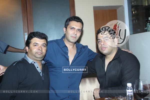 Celebs grace Sudhanshu Pandey and Mona Wedding Anniversary bash at Bistro Grill in Mumbai