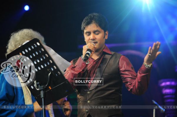Javed Ali Performing at Music Heals Concert held at Andheri Sports Complex in Mumbai