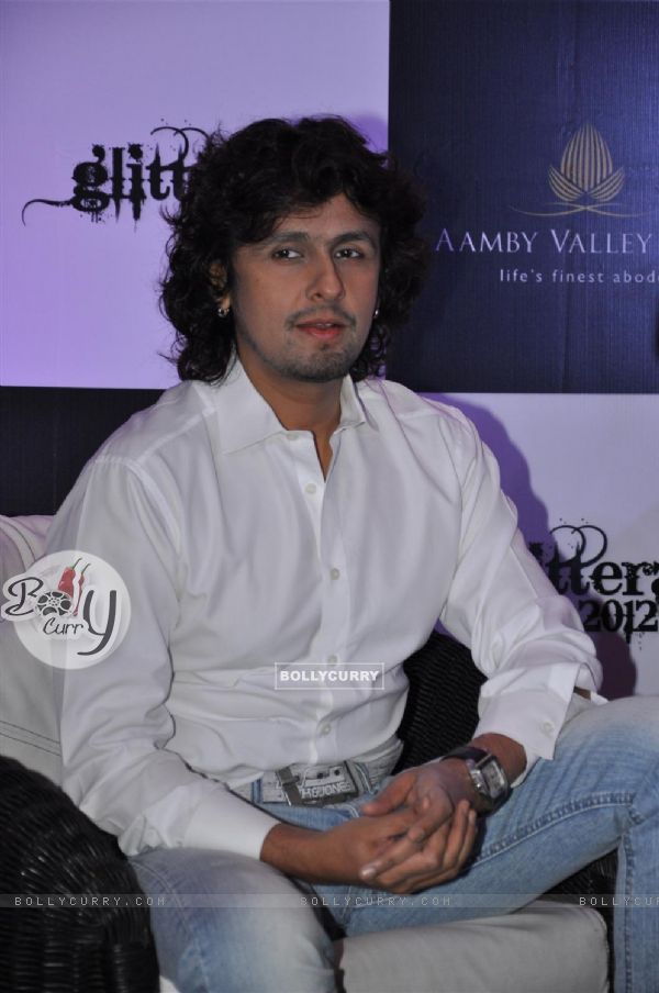 Sonu Niigam at Press meet for New Year Celebrations party Glitterati 2012 at Aamby Valley City