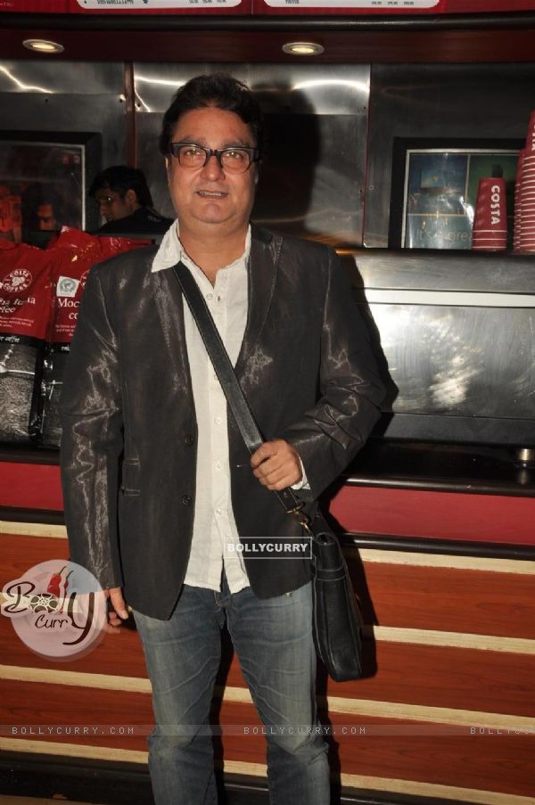 Vinay Pathak at Premiere of film 'Pappu Can't Dance Saala'