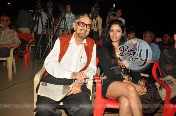 Bollywood celebrities pledge their support to the I Hate Fake campaign