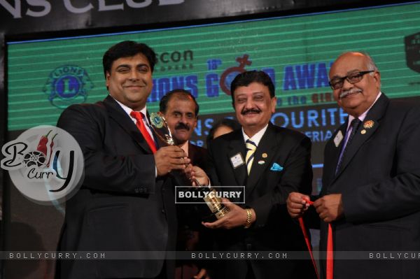 Ram Kapoor at 18th LIONS GOLD AWARDS at Bhaidas Hall in Mumbai